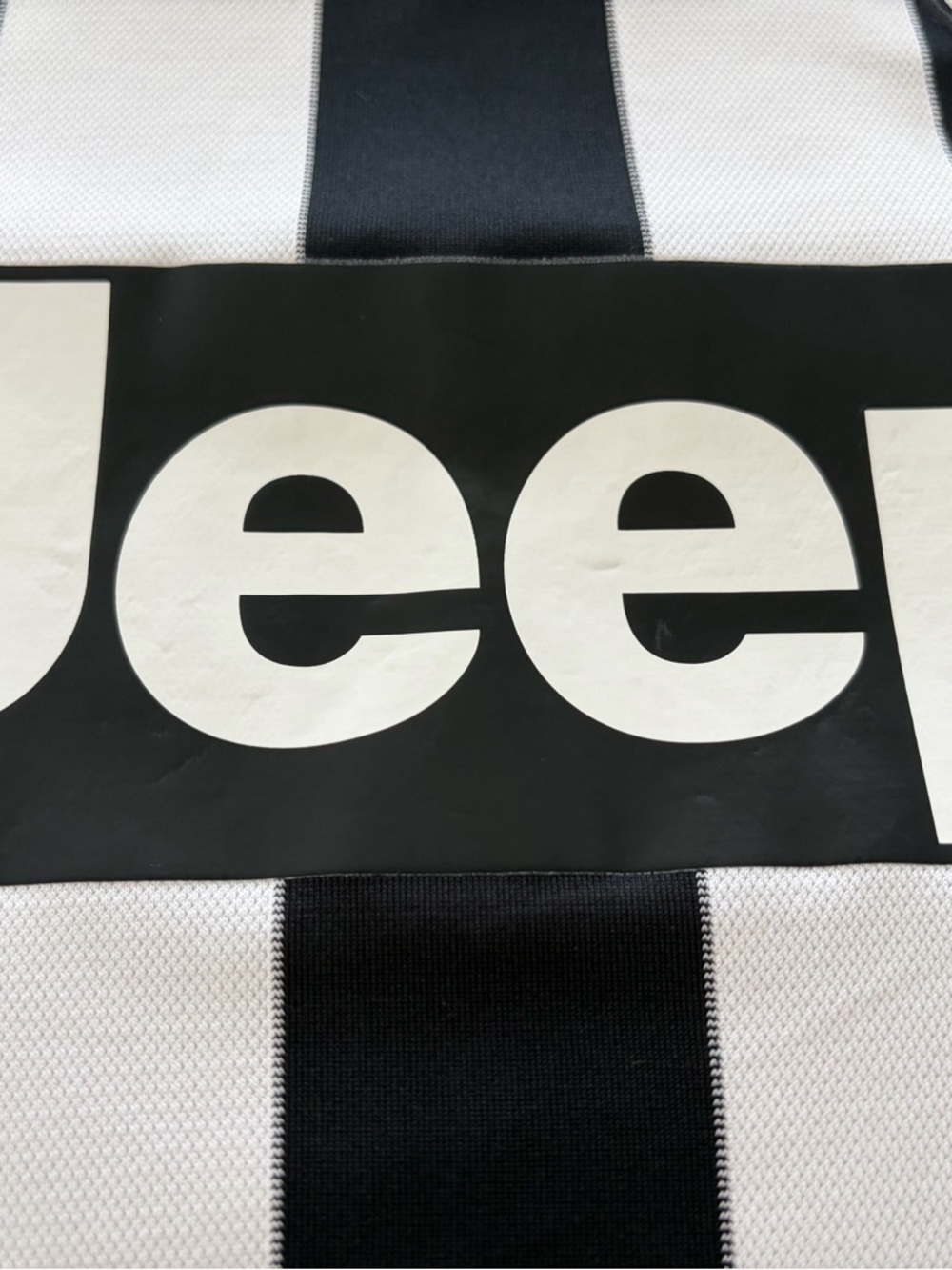 Nike Juventus Football Club Home Shirt, 2014/2015, MEDIUM - Picture 3 of 8
